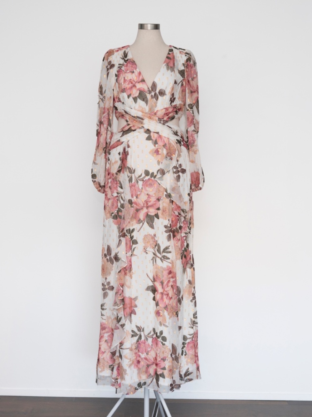 Xscape - Floral Metallic Chiffon Cutout Long Sleeve Gown